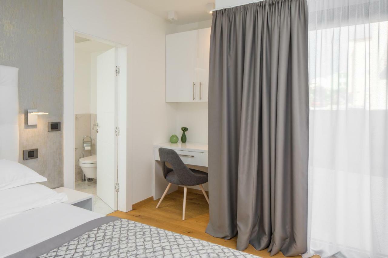 Luxury Apartments Baotic Трогир Екстериор снимка