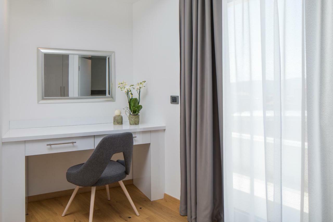 Luxury Apartments Baotic Трогир Екстериор снимка